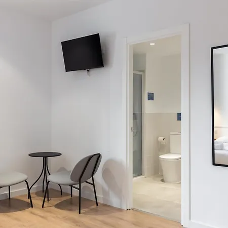 Hotelito Boutique Madrid Puente Vallecas-3